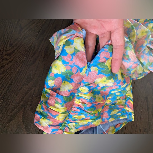 Designer - Picture 7 of 11